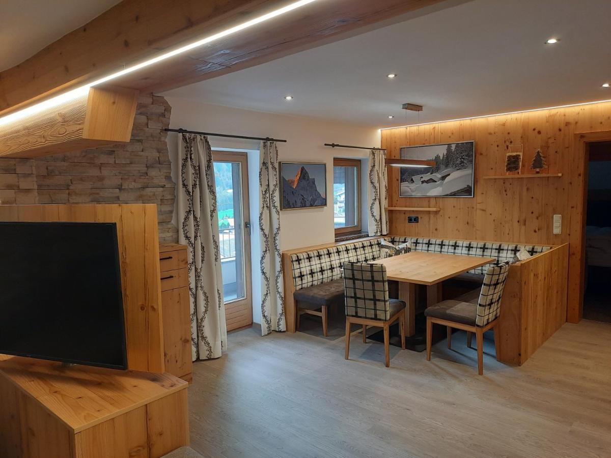 Hotel Garni Viktoria Sankt Anton am Arlberg Bagian luar foto