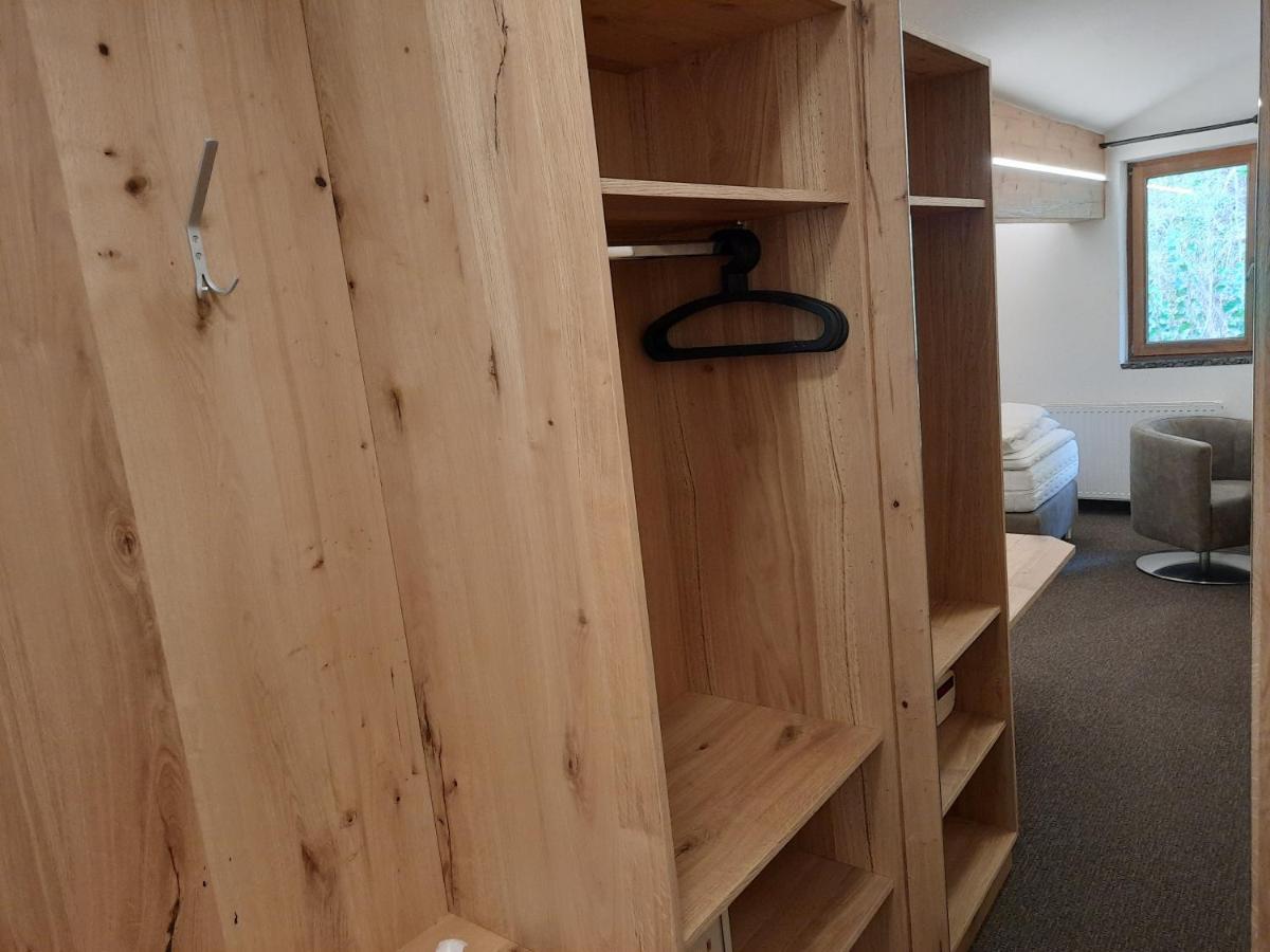 Hotel Garni Viktoria Sankt Anton am Arlberg Bagian luar foto